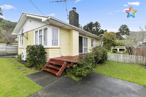 Photo of property in 18 Lowry Crescent, Stokes Valley, Lower Hutt, 5019