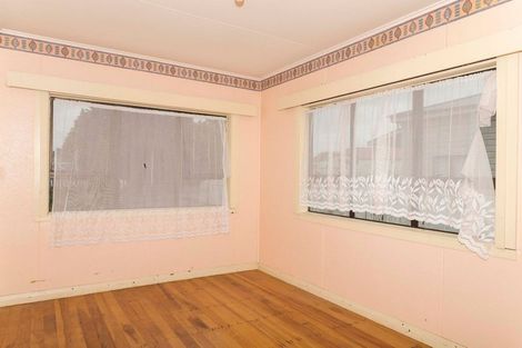 Photo of property in 11 Hunter Street, Dannevirke, 4930