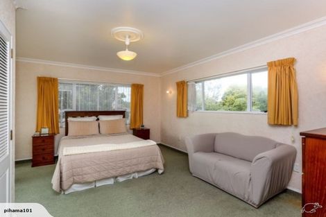 Photo of property in 22 Mcfarlane Street, Oakura, 4314