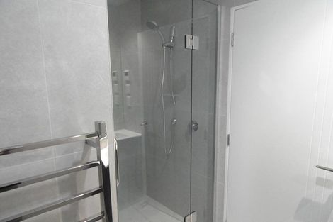 Photo of property in 32 Stephen Avenue, Henderson, Auckland, 0610