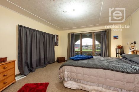 Photo of property in 62 Hinemoa Street, Paraparaumu, 5032