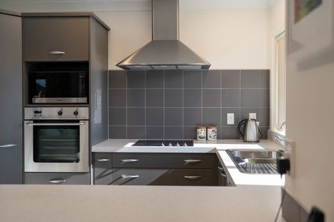 Photo of property in 11 Walter Court, Cambridge, 3434