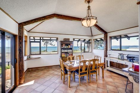 Photo of property in 74 Le Quesne Road, Bay View, Napier, 4104