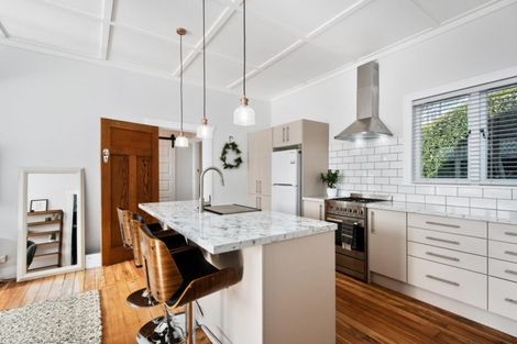 Photo of property in 2 Kent Street, Gate Pa, Tauranga, 3112