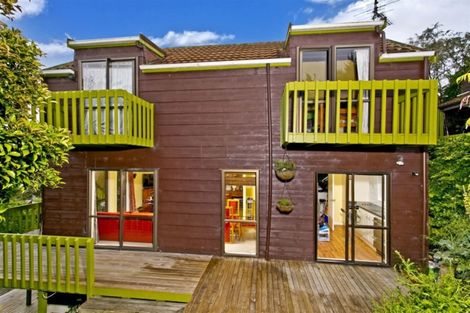 Photo of property in 2/81 Waipa Street, Birkenhead, Auckland, 0626