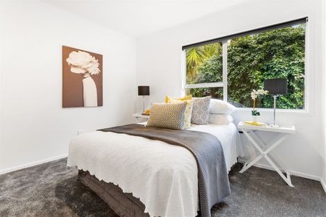 Photo of property in 10 Wirihana Road, Titirangi, Auckland, 0604