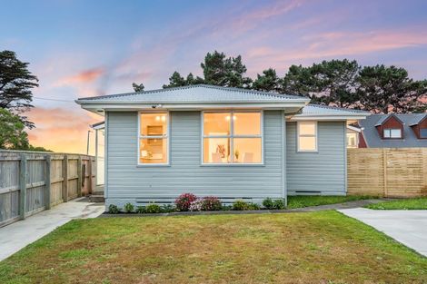 Photo of property in 39 Whanga Crescent, Titahi Bay, Porirua, 5022