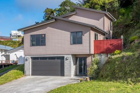 Photo of property in 6 Picasso Grove, Belmont, Lower Hutt, 5010