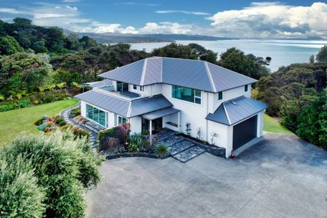 Photo of property in 145 Cornwallis Road, Cornwallis, Auckland, 0604