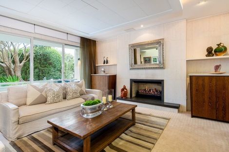 Photo of property in 28 Ewen Street, Takapuna, Auckland, 0622