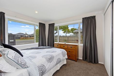 Photo of property in 324 Yaldhurst Road, Avonhead, Christchurch, 8042