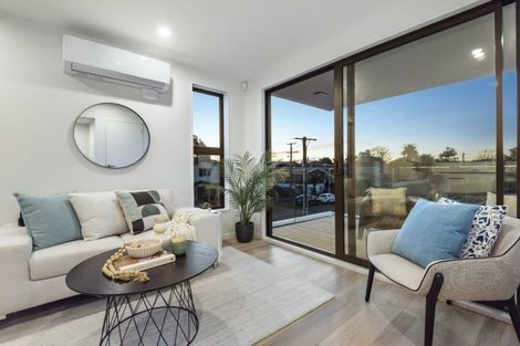 Photo of property in 4/2 Fairview Road, Papatoetoe, Auckland, 2025