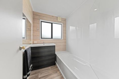 Photo of property in 1 Whitcombe Street, Lepperton, New Plymouth, 4373