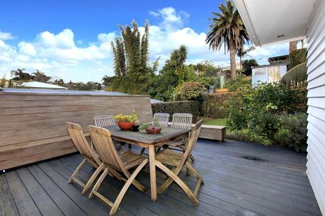 Photo of property in 38 Bannerman Road, Morningside, Auckland, 1022
