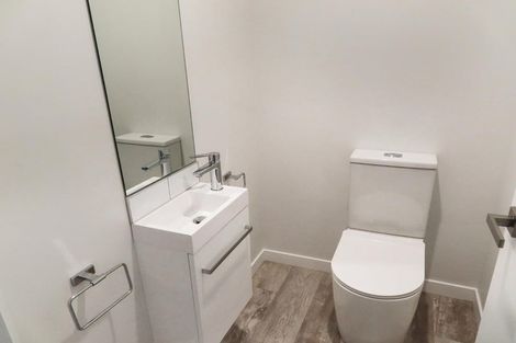 Photo of property in 90c Cambridge Terrace, Waterloo, Lower Hutt, 5011