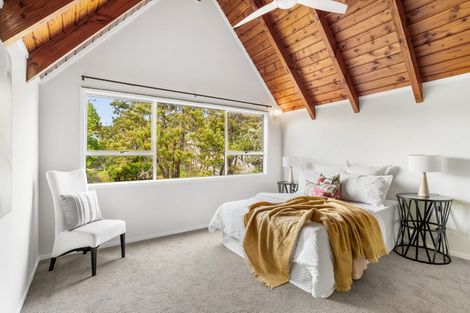 Photo of property in 12 Honeysuckle Lane, Mairangi Bay, Auckland, 0630