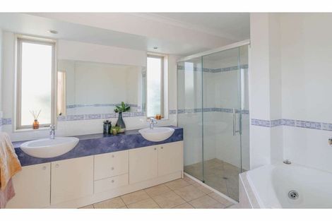 Photo of property in 2 Palm Drive, Kerikeri, 0294