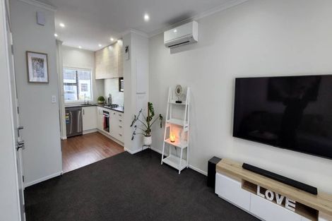 Photo of property in 11 Josland Lane, Wallaceville, Upper Hutt, 5018