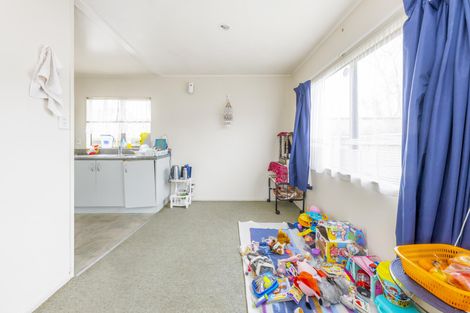 Photo of property in 2/32 Limond Street, Randwick Park, Auckland, 2105
