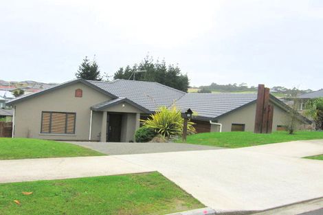 Photo of property in 120 Te Wharau Drive, Greenhithe, Auckland, 0632