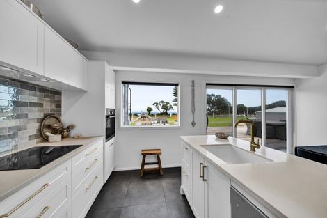 Photo of property in 26 Fox Street, Opunake, 4616