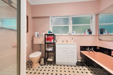 Photo of property in 7 Thomas Street, Stokes Valley, Lower Hutt, 5019