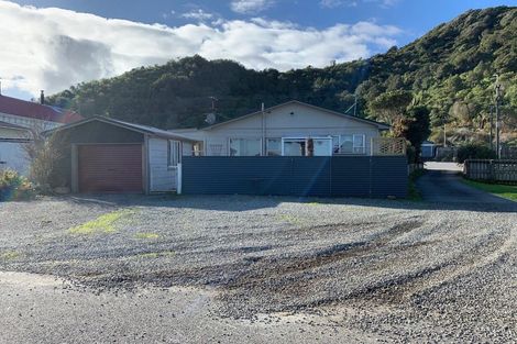 Photo of property in 172 Bright Street, Cobden, Greymouth, 7802