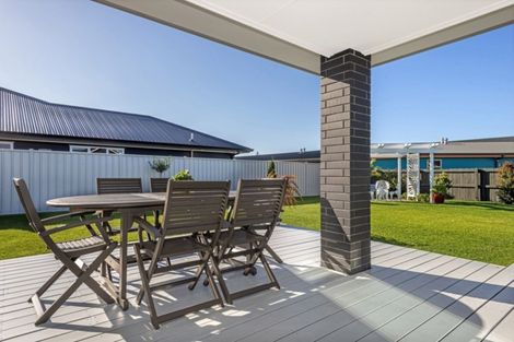 Photo of property in 3 Fortis Place, Riverdale, Gisborne, 4010