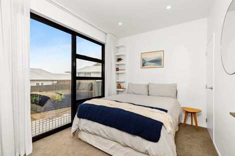 Photo of property in 32a Gledstane Road, Stanmore Bay, Whangaparaoa, 0932