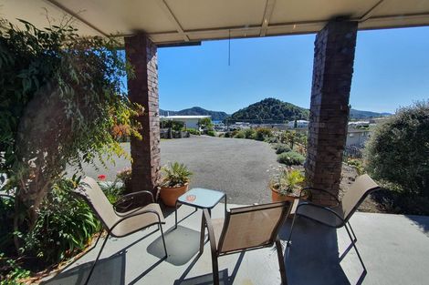 Photo of property in 5 Seaview Crescent, Picton, 7220