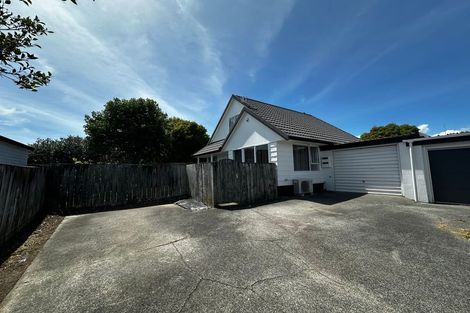 Photo of property in 2/88 Aviemore Drive, Highland Park, Auckland, 2010