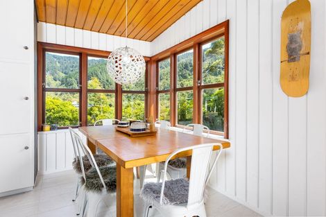 Photo of property in 15 Mccormicks Road, Whatamango Bay, Picton, 7281