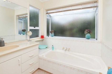 Photo of property in 9 Ingleton Terrace, Fairfield, Hamilton, 3214