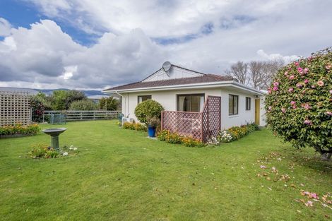 Photo of property in 38c Te Rauparaha Street, Otaki, 5512