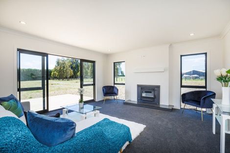Photo of property in 167 Spur Road West, Colyton, Feilding, 4775
