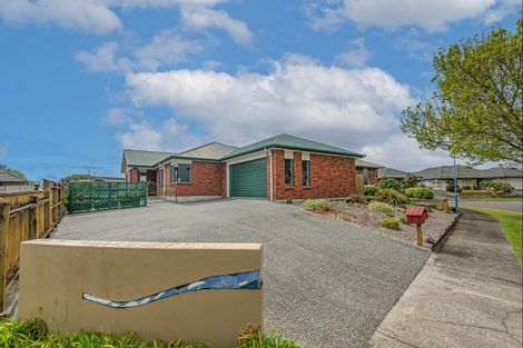 Photo of property in 9 Brookside Close, Highbury, Palmerston North, 4412
