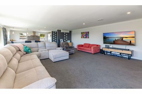 Photo of property in 5 Kereru Close, Oxford, 7430