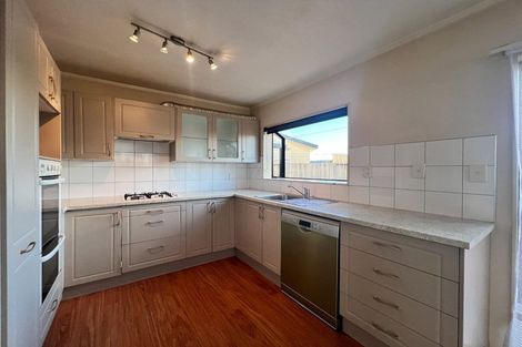 Photo of property in 1 Northwood Close, Woodridge, Wellington, 6037