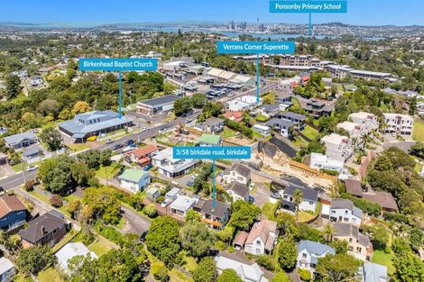 Photo of property in 3/58 Birkdale Road, Birkdale, Auckland, 0626