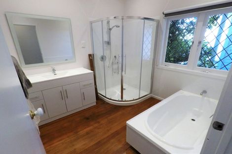 Photo of property in 374 Upper Harbour Drive, Greenhithe, Auckland, 0632