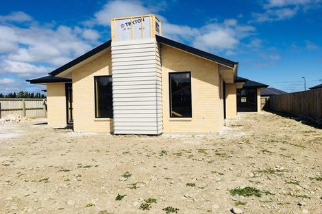 Photo of property in 16 Broomleigh Drive, Rolleston, 7615