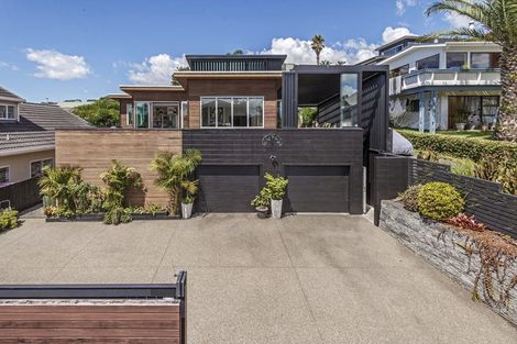 Photo of property in 1/86 Bay Street, Red Beach, 0932