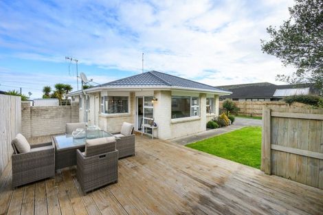 Photo of property in 3 Ferry Street, Foxton Beach, Foxton, 4815