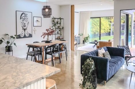 Photo of property in 490 Point Chevalier Road, Point Chevalier, Auckland, 1022