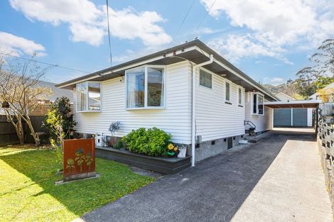 Photo of property in 3 Glen Alice Grove, Naenae, Lower Hutt, 5011
