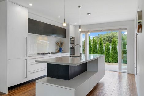 Photo of property in 10 Dundee Close, Darfield, 7510