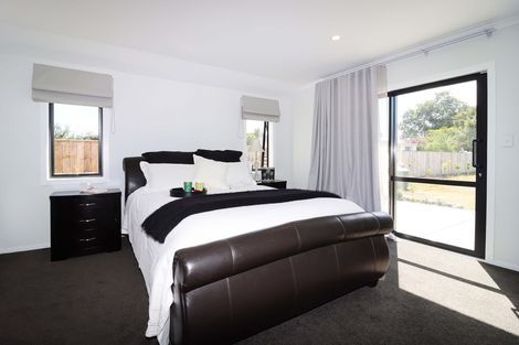 Photo of property in 13 Madison Street, Carterton, 5713