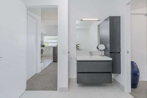 Photo of property in 12 Vanita Drive, Whitianga, 3510