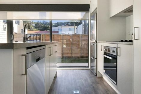 Photo of property in 1/12 Stanley Street, Berhampore, Wellington, 6023