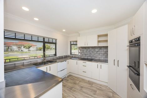 Photo of property in 34 Kimbolton Road, Feilding, 4702